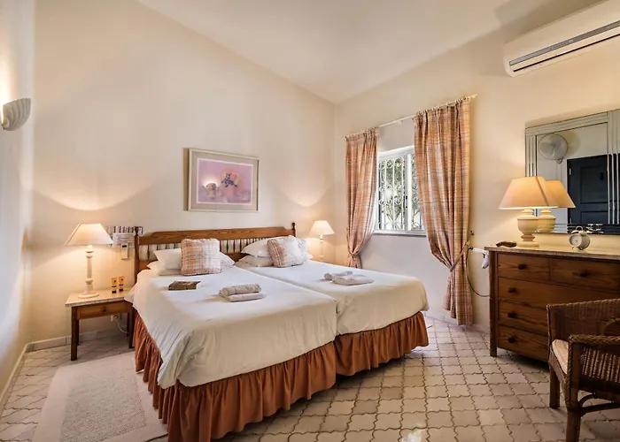 Mng Elliott76 Vale do Lobo